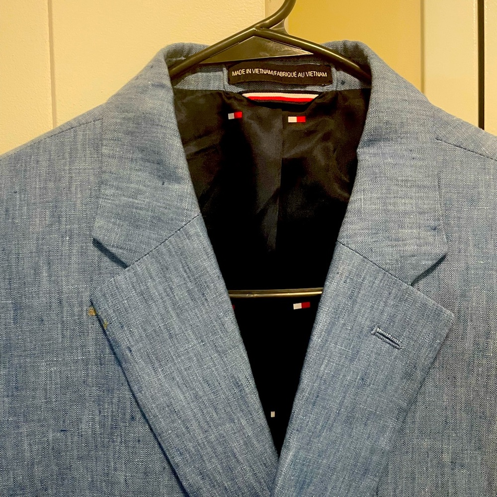 TOMMY HILFIGER LIGHT BLUE LINEN SPORTCOAT ONLY WORN ONCE SIZE 42 R